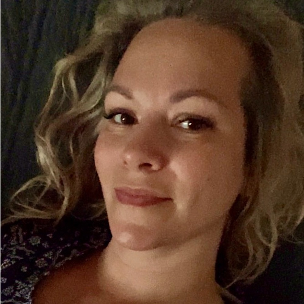 Meet your Posher, Regina